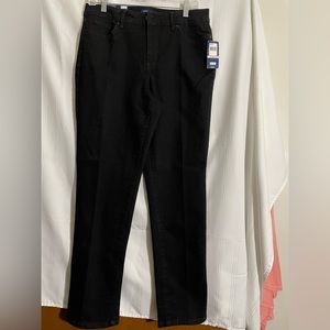 Bandolino black denim jeans. Never worn. Tags still on.